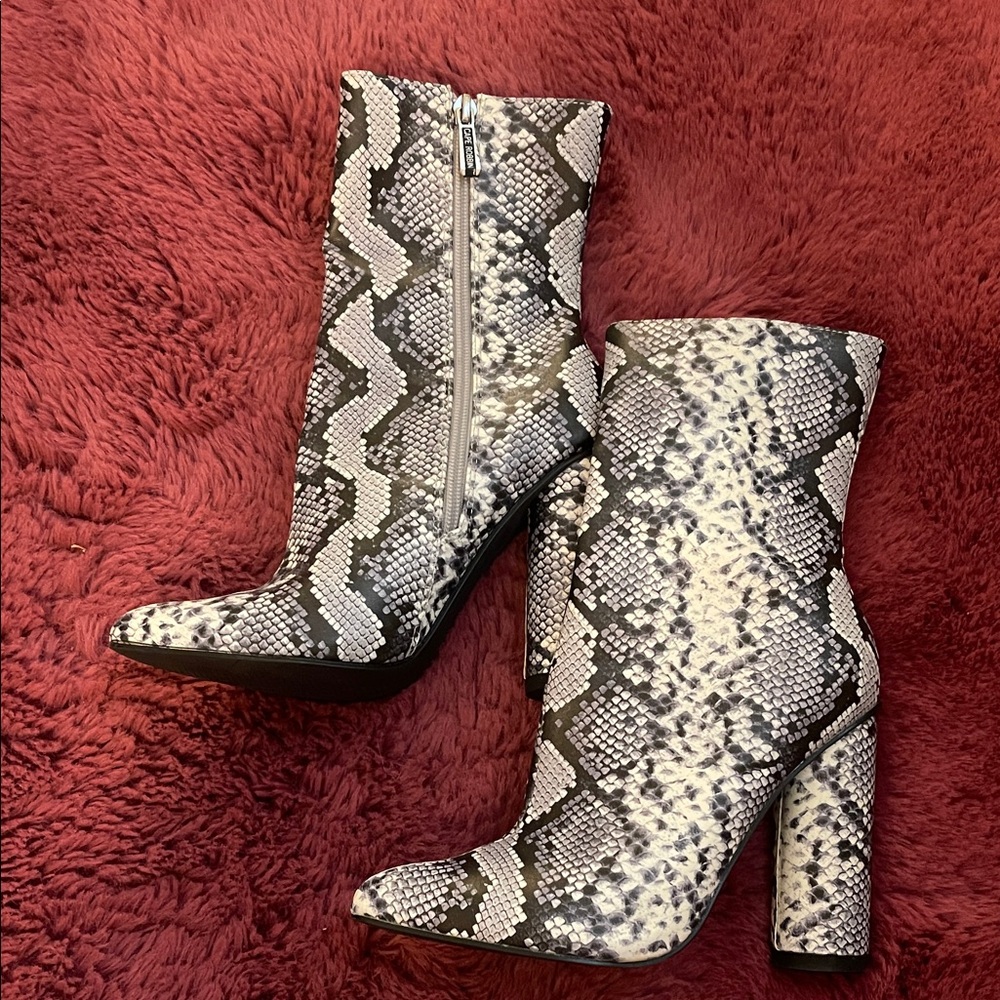 Snakeskin Patterned Ankle Boots